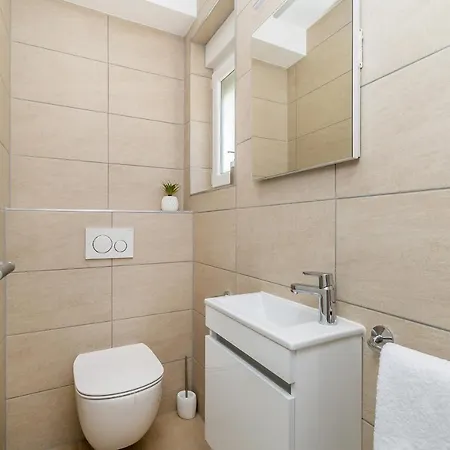 Insula Aurea No.2 Holiday home Linardici