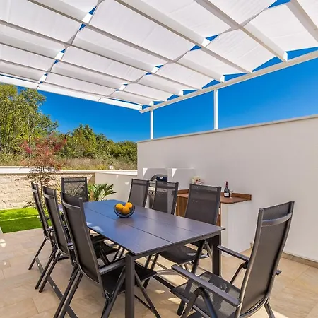 Holiday home Insula Aurea No.2