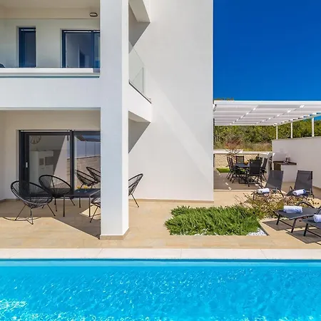 Insula Aurea No.2 Holiday home *